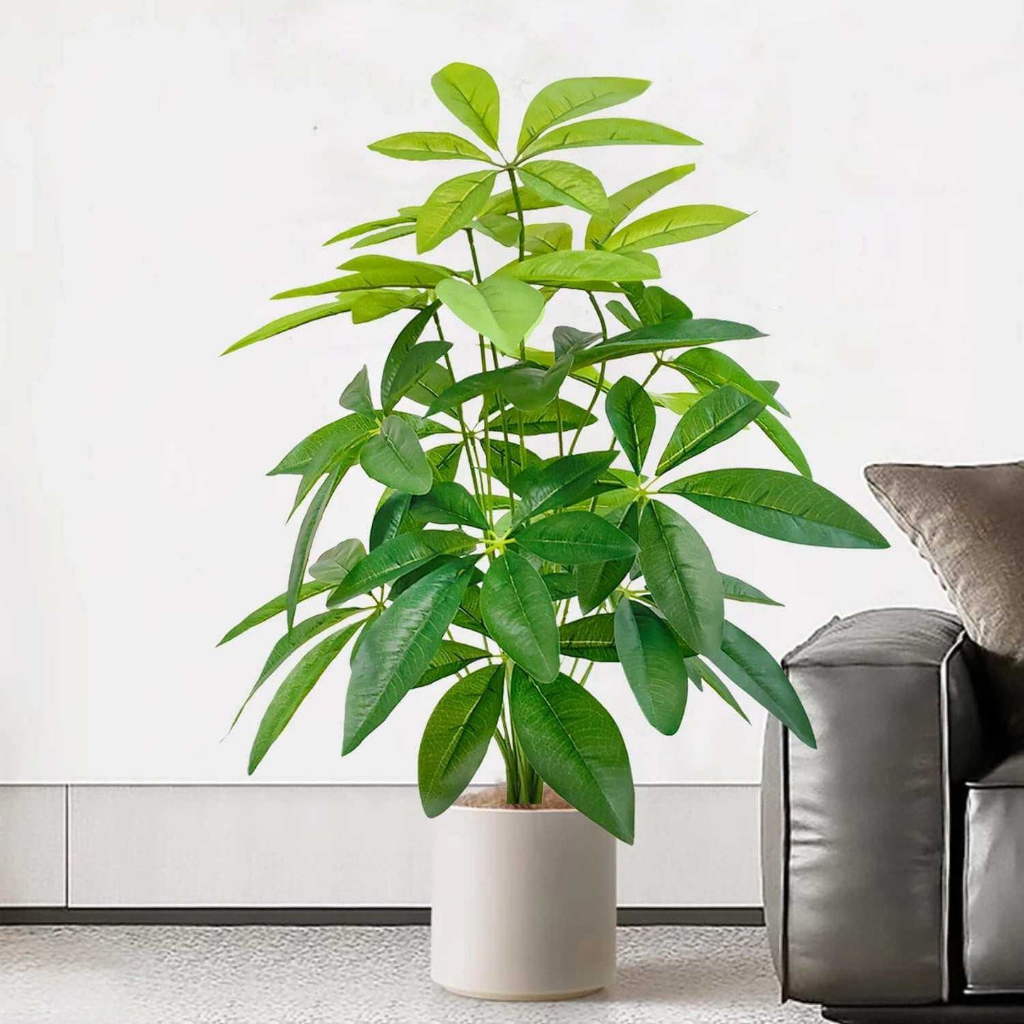Kunstpflanze - Money Tree Kunstpflanze XXL / 130cm-150cm - Studio Verde in einem modernen Wohnzimmer