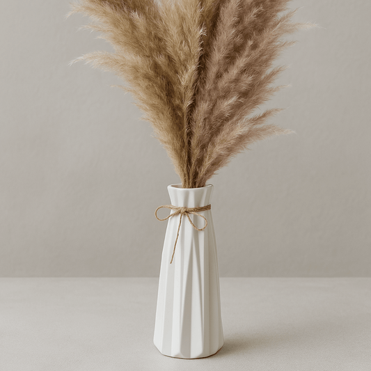 Blumenvase für Kunstpflanze - Klein mit Pampasgras, stilvoller Akzent für modernes Zuhause.